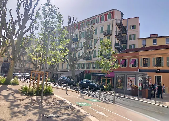 Place Grimaldi, Close To Beach And Restaurants, With Balcony