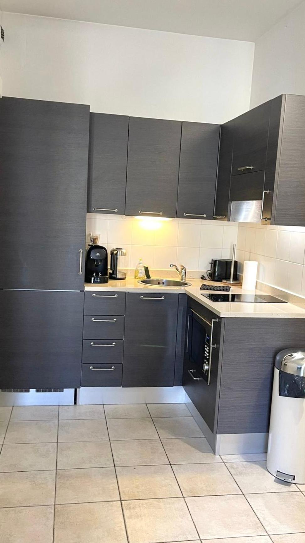 Place Grimaldi, Close To And Restaurants, With Balcony Apartamento Niza